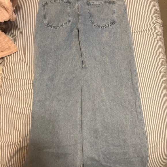Edikted Raelynn Low Rise Jeans - Picture 2 of 2